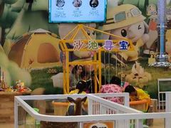 -王府井百货熙地港店