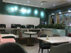 -丽莎沙拉轻食餐厅(国贸店)