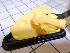 奶酪慕斯蛋糕-子情贝诺·面包蛋糕(绿海湾店)