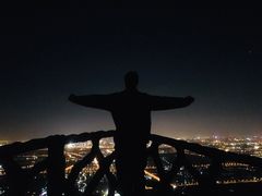 -鬼笑石后山停车场