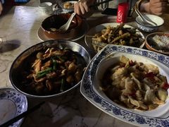 -鲤鱼塘农家山庄