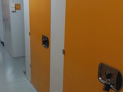 -安东易迷你自助仓储寄存仓库(顾戴路店)
