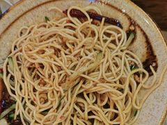 -霄汉牛三鲜湖北砂锅菜(万松园2店)