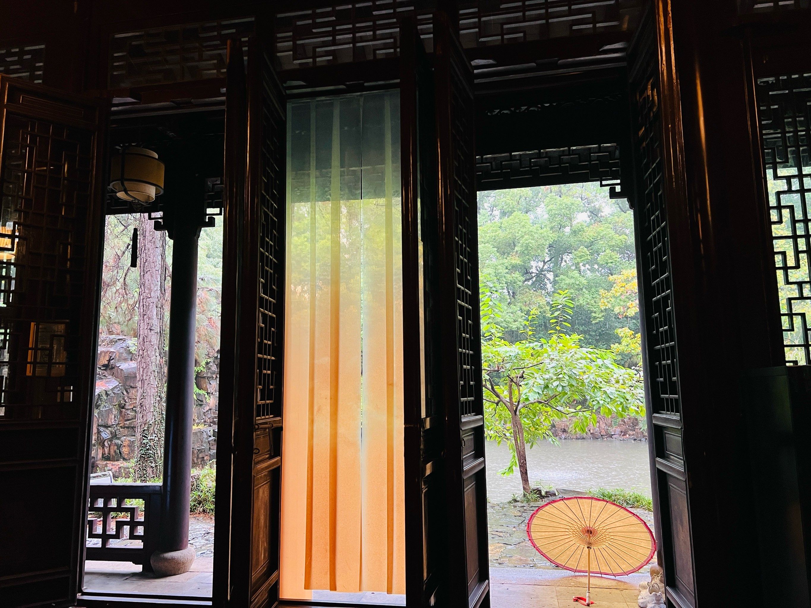 选了茉莉花茶,30/杯,没想到比起东园 桂花公园,茶叶口味还不错,喝到