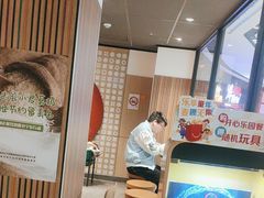 -麦当劳(百联西郊购物中心店)
