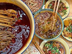 -拈签一笑黄牛肉辣卤串串