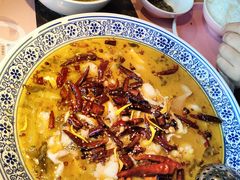 -桂二老坛酸菜鱼(三街两巷店)