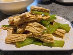 -华盛园卷子王农家菜水库鱼