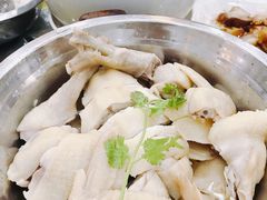 清远鸡-巨元河鲜酒楼·清远特色菜名店(英德店)