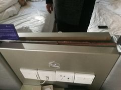 -Zsmart智尚酒店(上海北外滩四川北路东宝兴路地铁站店)