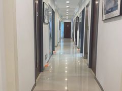 -瑞尔齿科(颐堤港诊所)