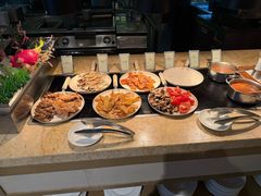 -大中华希尔顿酒店-念自助餐·嗨啤·小龙虾