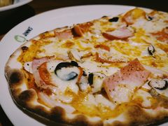 超级至尊披萨-JINNS锦时 steak&pizza(浸信会礼拜堂旧址店)