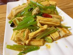 -牛八宝桂林米粉(八里庄店)