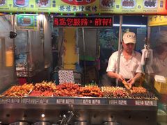 -六合夜市
