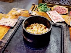 墨脱石锅火锅-滇藏石锅宴(崇仁巷老店)