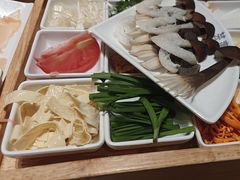 -芸南道·过桥米线(昆明老街旗舰店)