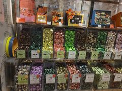 -VENCHI 闻绮(广州太古汇店)