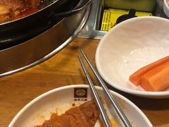 -喇喇排骨火锅·传统韩式脊骨汤(望京西园总店)