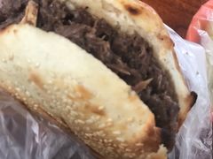 -老西关黄老太牛肉烧饼