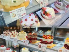 -花花卷卷·鲜食蛋糕(静安久光百货店)