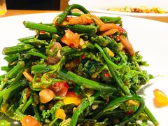 水豆豉傣味水蕨菜-一坐一忘云南菜(北京skp店)