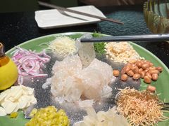 -得意咚瓜·顺德鱼生·冬瓜火锅(深圳首店)