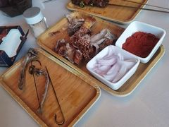 -乡村馕坑肉·烧烤·新疆菜·本地人更爱吃(阿勒泰首店)