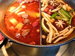 鸳鸯锅-湊湊火锅·茶憩(新中关购物中心店)
