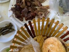 -闫家驴肉老店(华电一校店)