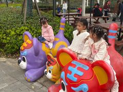 -季高兔窝窝亲子园(上海薰衣草公园店)