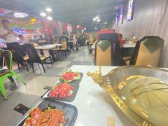 大堂-九记潮汕现切鲜牛肉自助火锅(新开铺店)
