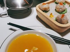 -领鲜天下·焗海鲜·花胶鸡(天目里店)