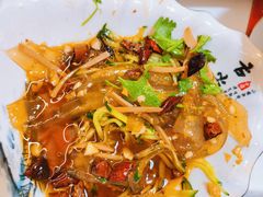 -人民公社铁锅炖·东北菜(卫国道店)