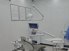 -武汉仁爱口腔(光谷店)
