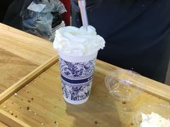 -霸王茶姬(上海静安大悦城店)