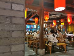 大堂-椒香城门口重庆老火锅(宝安固戍店)