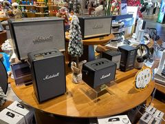 -LOL原创生活概念店(K11购物艺术中心店)