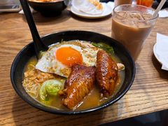 冬阴功鸡翼猪润米线-华嫂冰室(尖沙咀店)