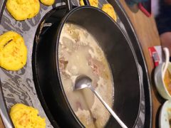 -三人行骨头王火锅(长寿店)
