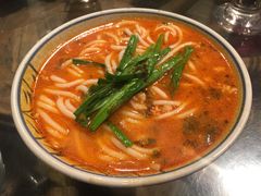 小锅米线-云海肴·汽锅鸡·云南菜(天山百盛优客店)