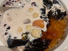 -RUXU入续糖水铺与包(卓悦中心店)