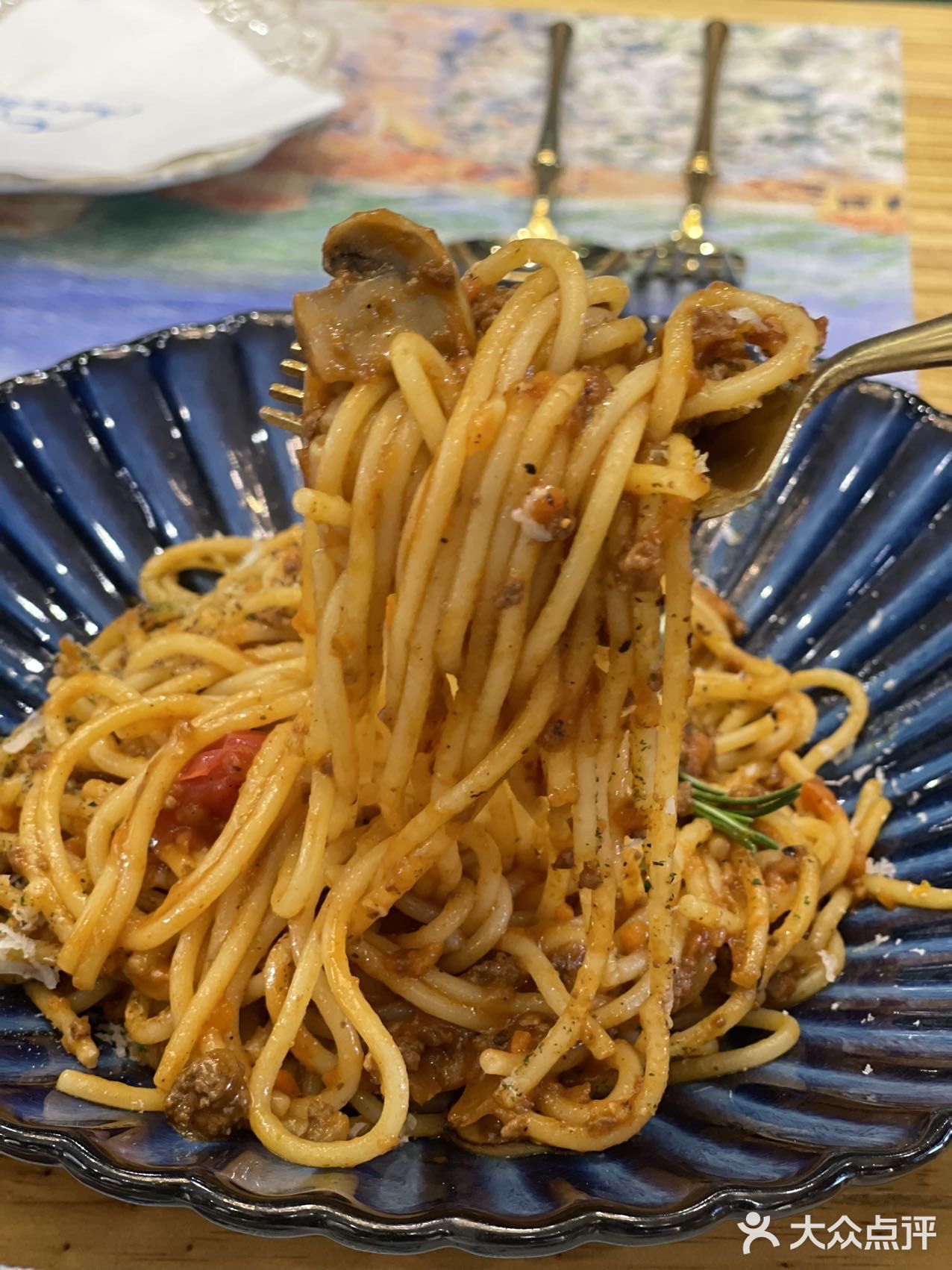 武汉西餐厅推荐|好吃不贵，环境超好的Moon Blue