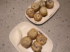 特色鲜肉生煎-小杨生煎(黄河路美食休闲街店)