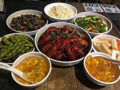 -龙巢盱眙龙虾·牛蛙·烧烤宵夜(八卦岭店)