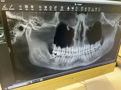 -维乐口腔(美维云门诊陆家嘴店)