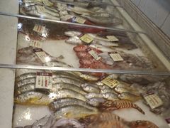 -胖大嫂渔家排档(半边山店)
