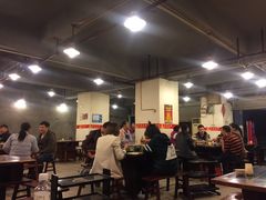 大堂-邓莽子老火锅(中兴路总店)