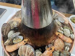 -一口猪海鲜浑锅·东北家常菜