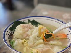 鲜肉馄饨-长人馄饨铺(解放街店)